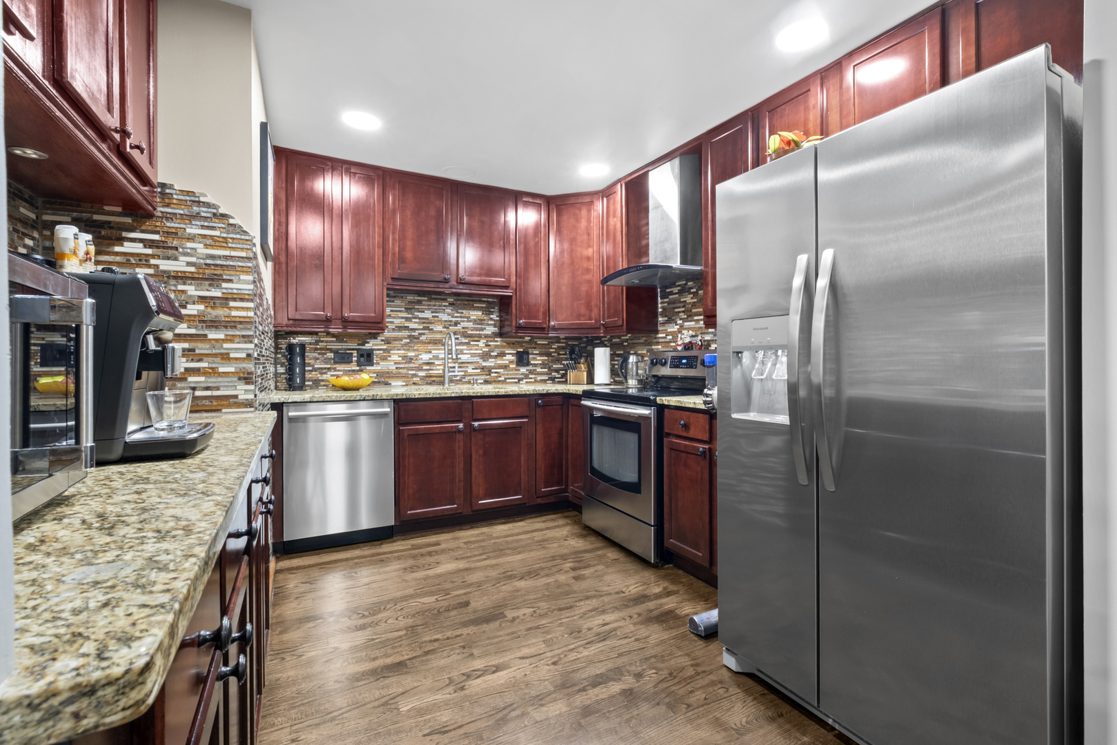 5450 Astor Lane #216, Rolling Meadows, IL 60008