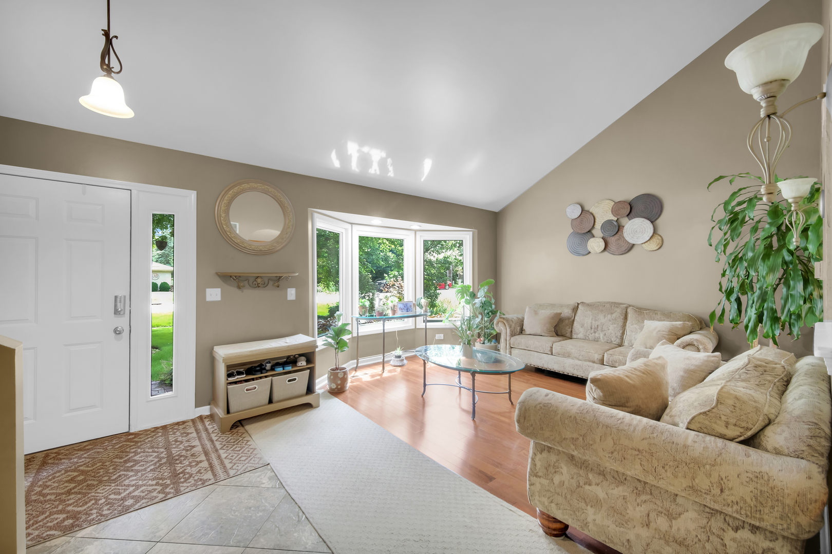 154 Easton Avenue, West Chicago, IL 60185