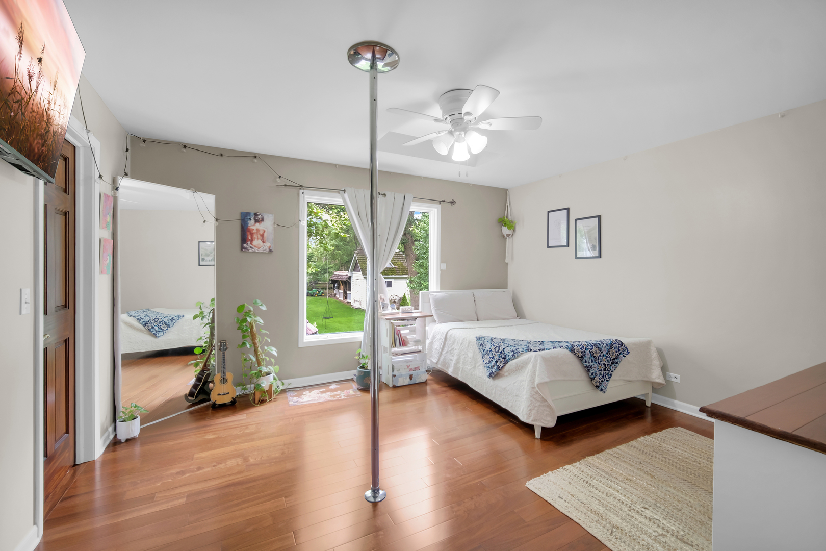 154 Easton Avenue, West Chicago, IL 60185