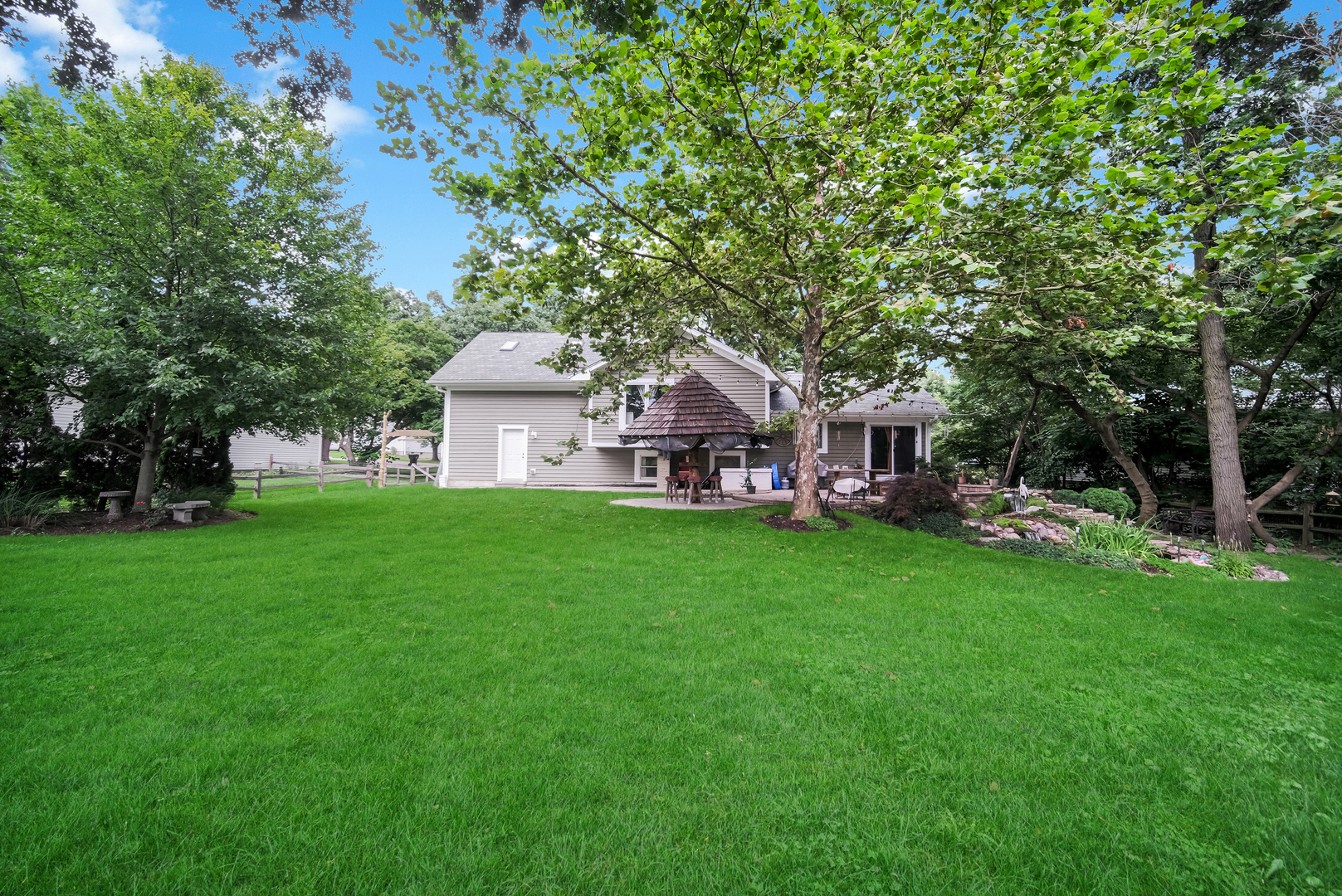 154 Easton Avenue, West Chicago, IL 60185