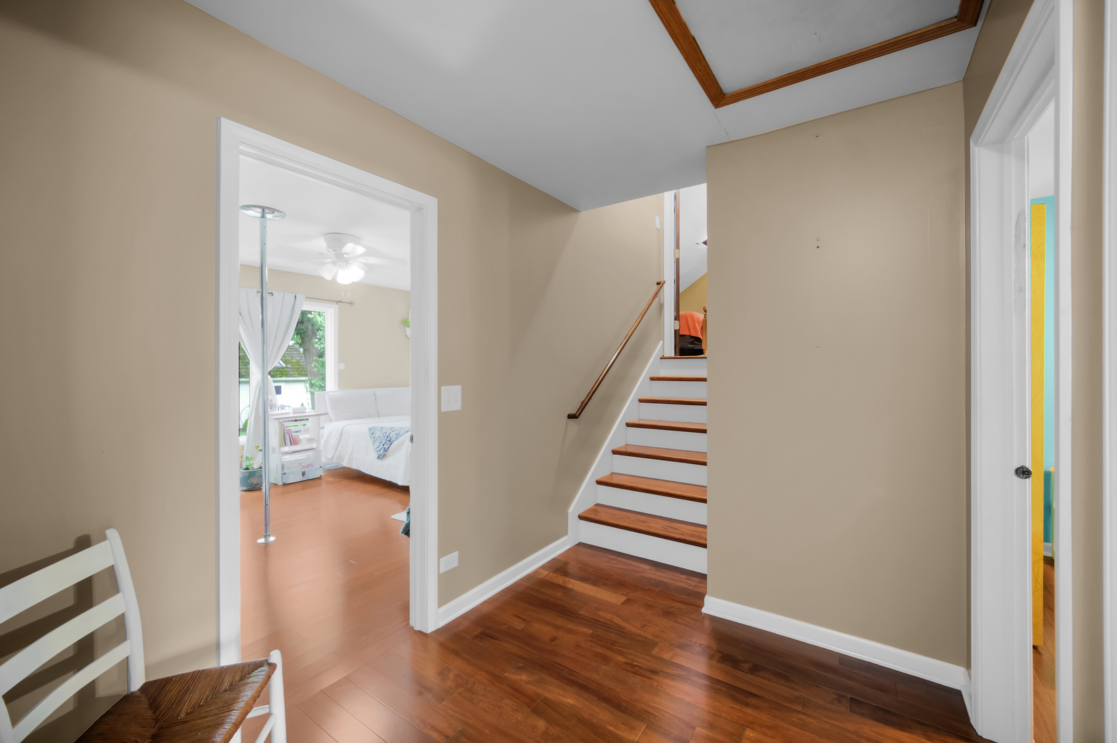 154 Easton Avenue, West Chicago, IL 60185