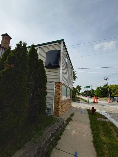 931 BROADWAY Street #BARBER, Joliet, IL 60435