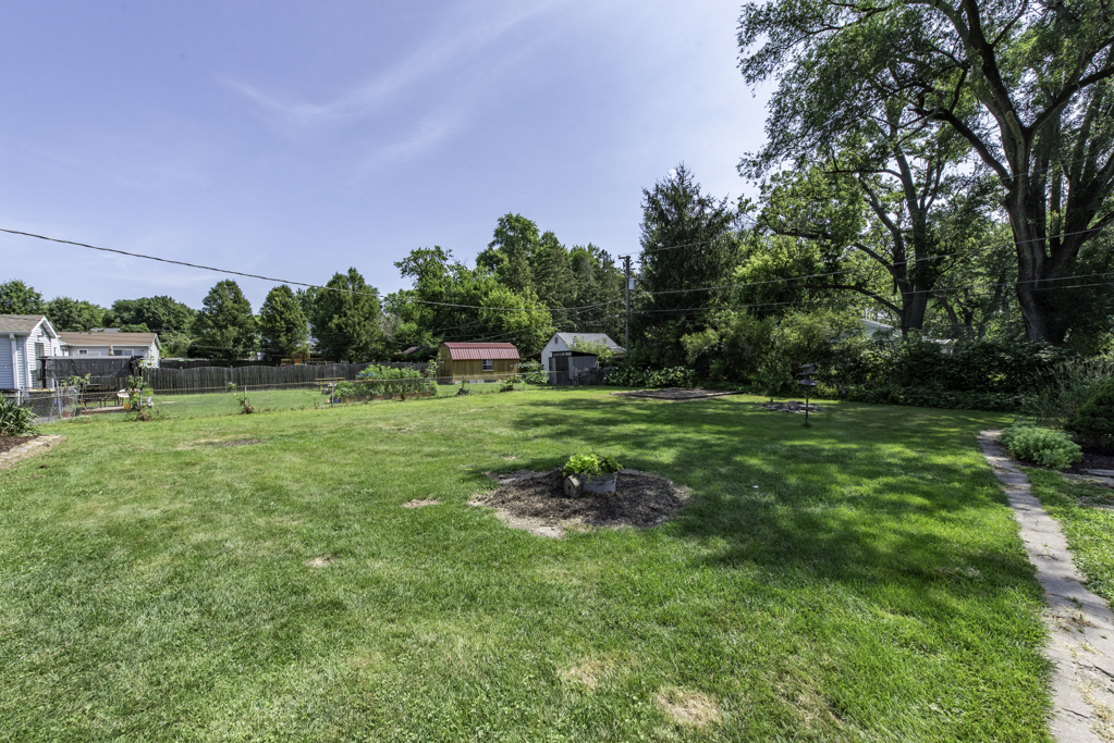 37847 N Watts Avenue, Spring Grove, IL 60081