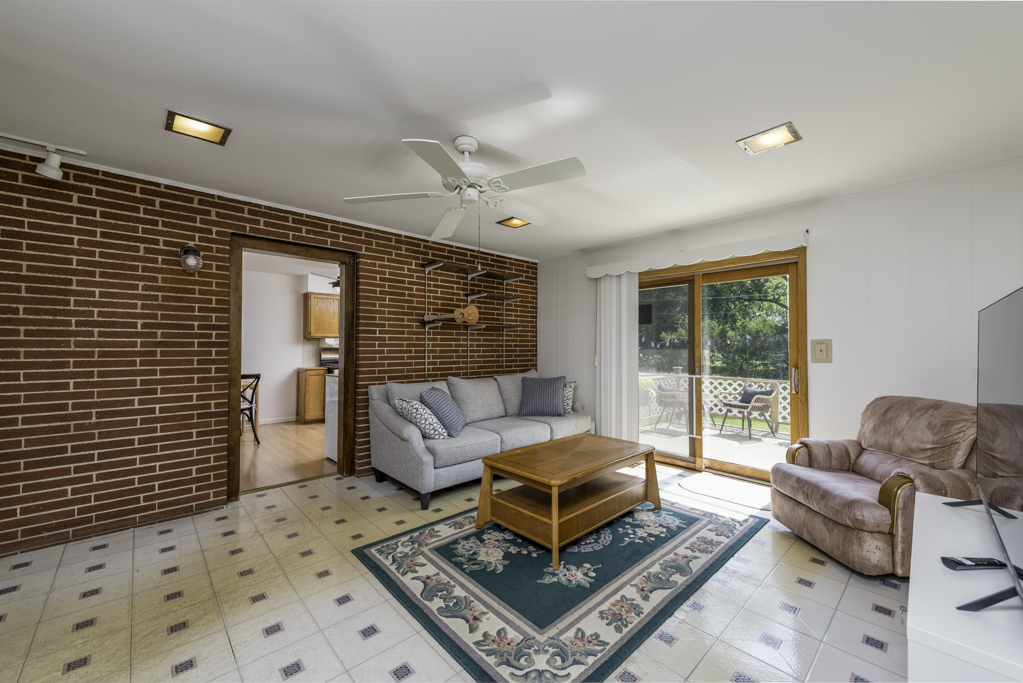 37847 N Watts Avenue, Spring Grove, IL 60081