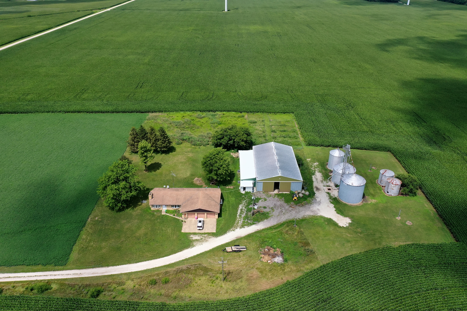 3740 N 1300 East Road, Kempton, IL 60946