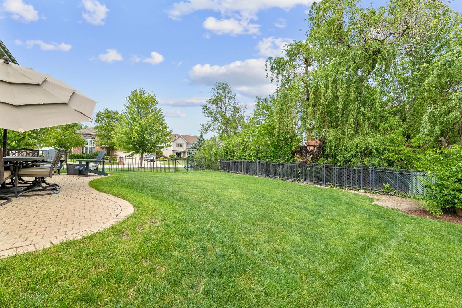 1215 Pendleton Drive, Lemont, IL 60439