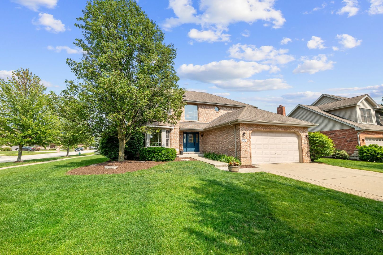 1215 Pendleton Drive, Lemont, IL 60439