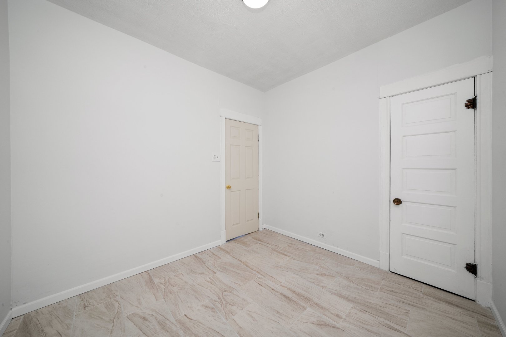 5229 S Campbell Avenue, Chicago, IL 60632