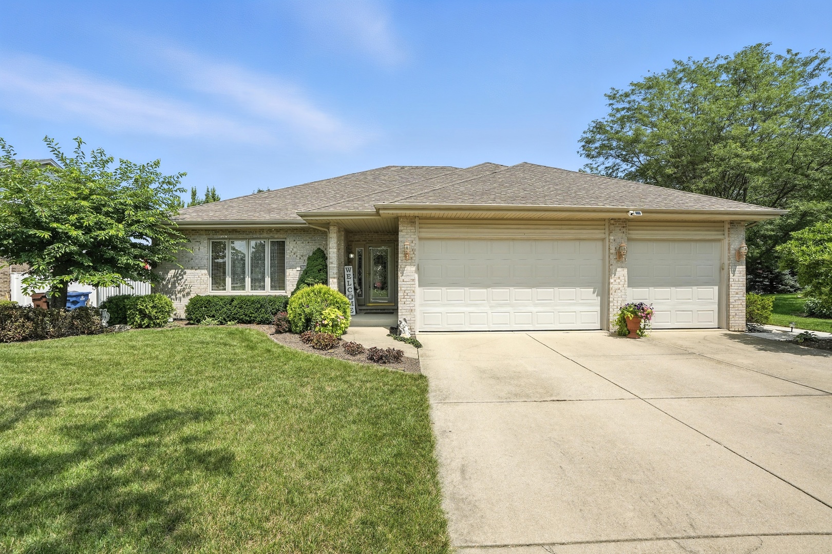 677 Tanager Lane, New Lenox, IL 60451