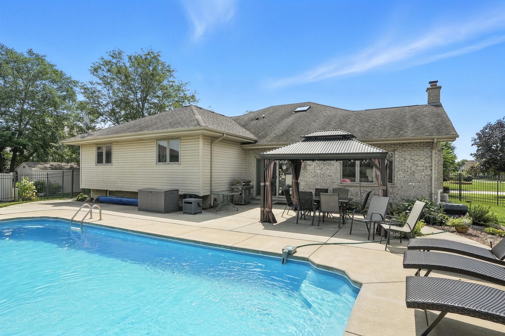 677 Tanager Lane, New Lenox, IL 60451