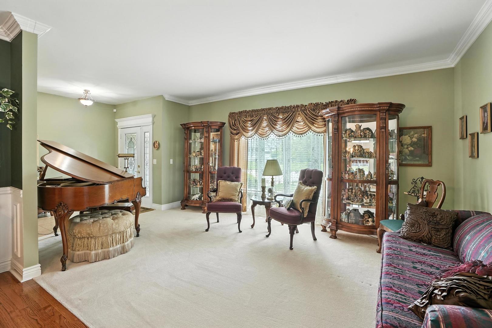 677 Tanager Lane, New Lenox, IL 60451
