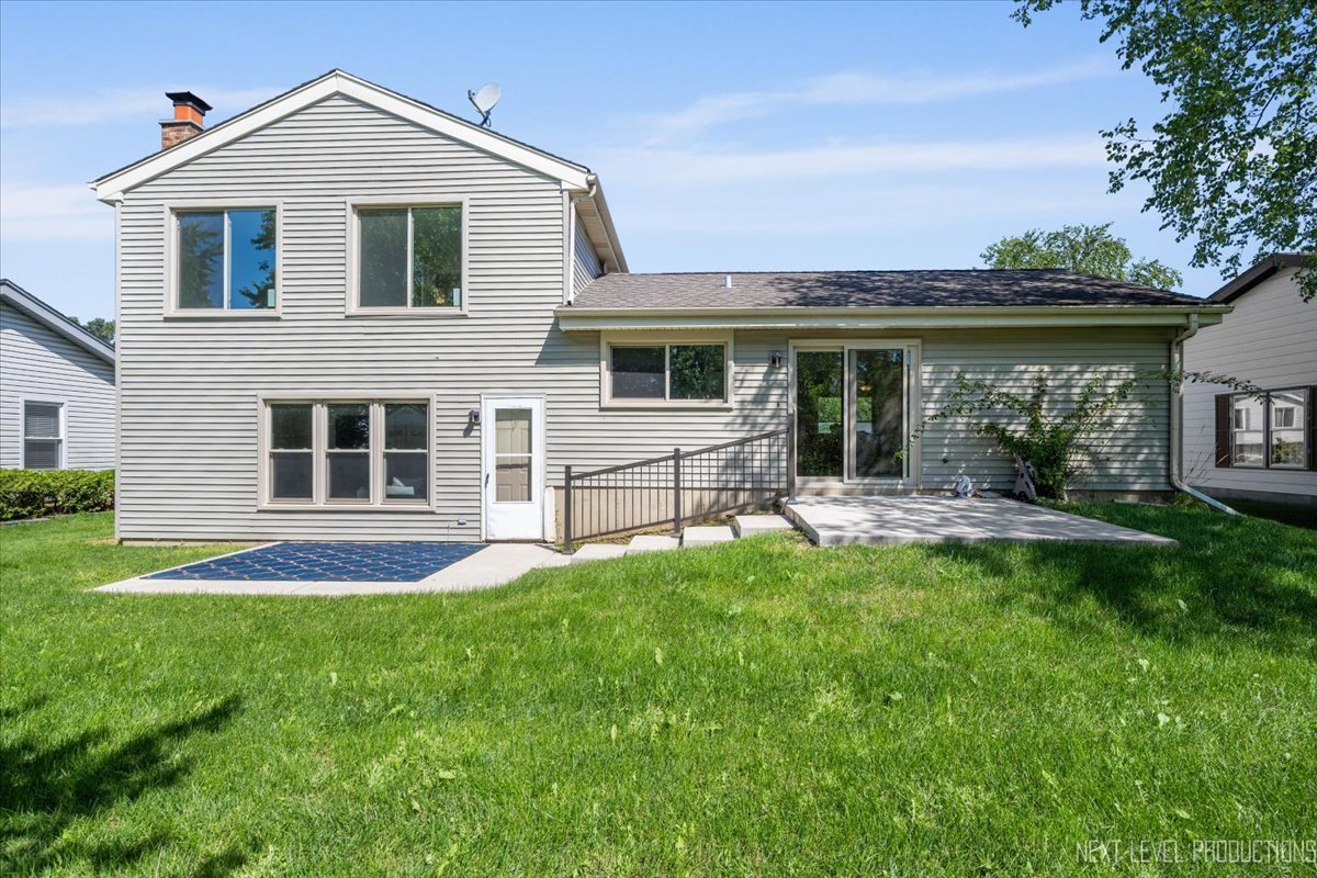281 Loveland Drive, Glendale Heights, IL 60139