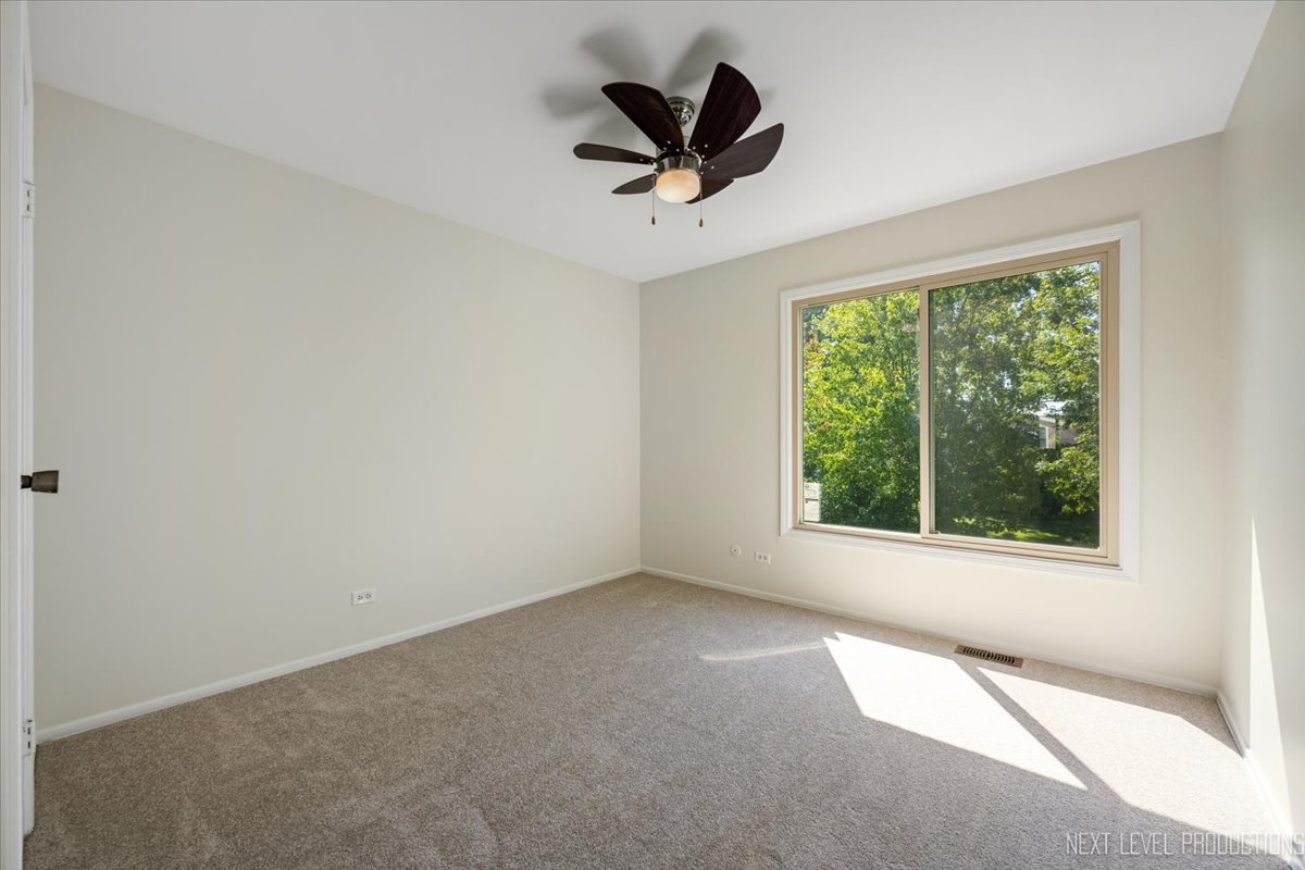 281 Loveland Drive, Glendale Heights, IL 60139