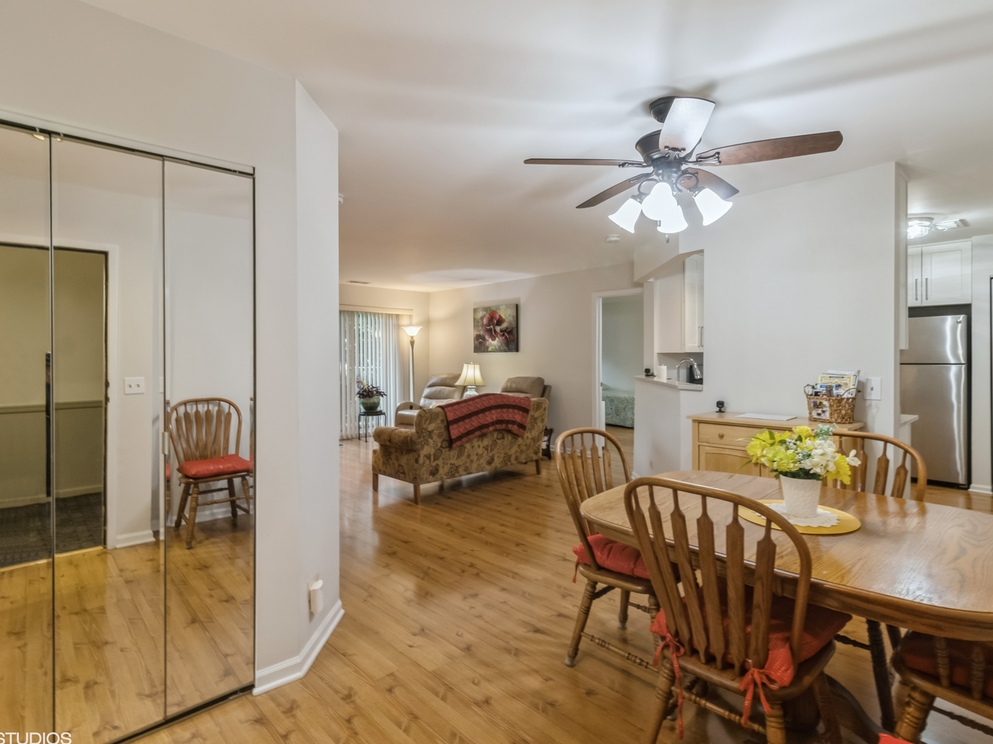 805 Leicester Road #116, Elk Grove Village, IL 60007