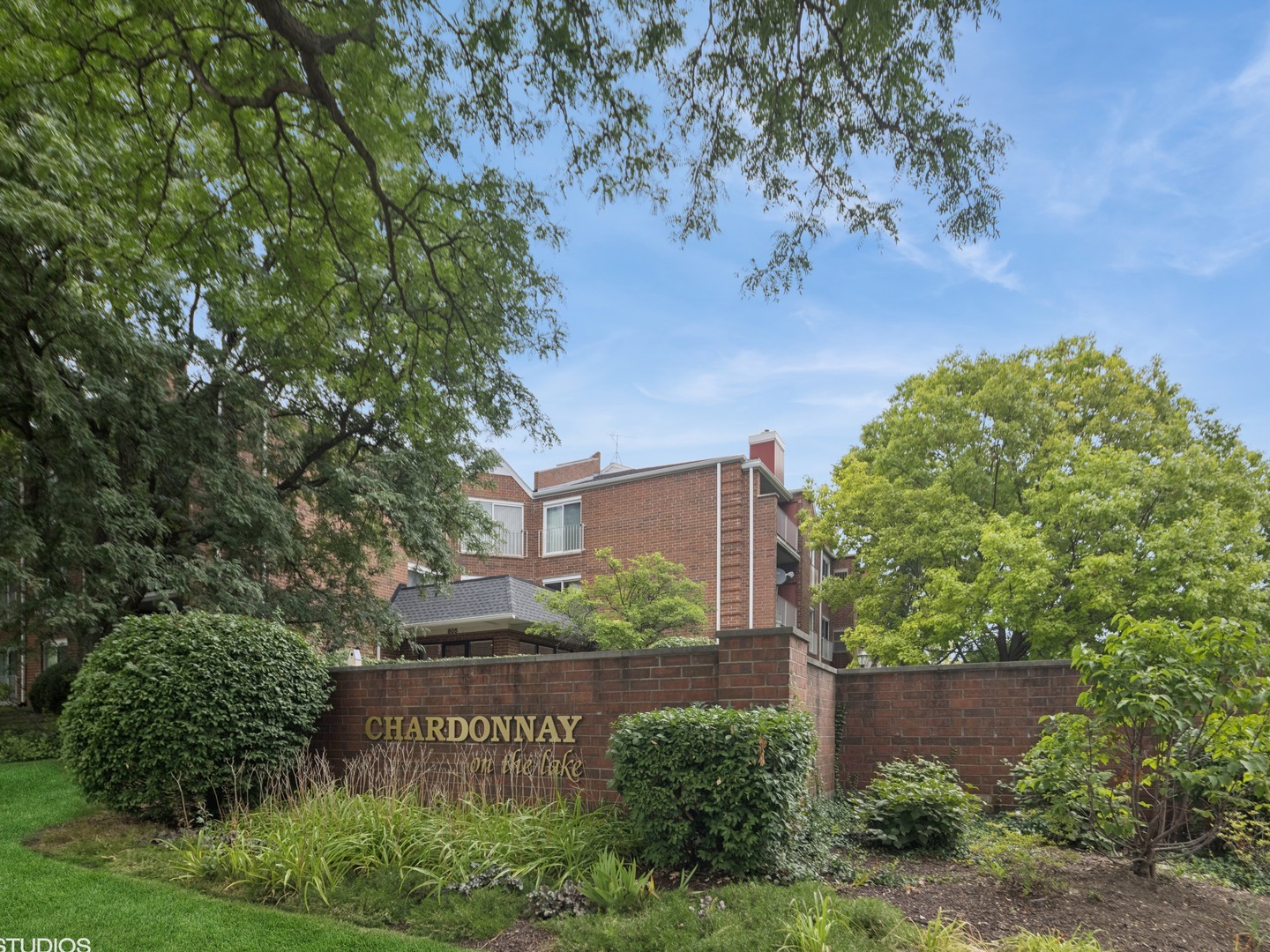 805 Leicester Road #116, Elk Grove Village, IL 60007