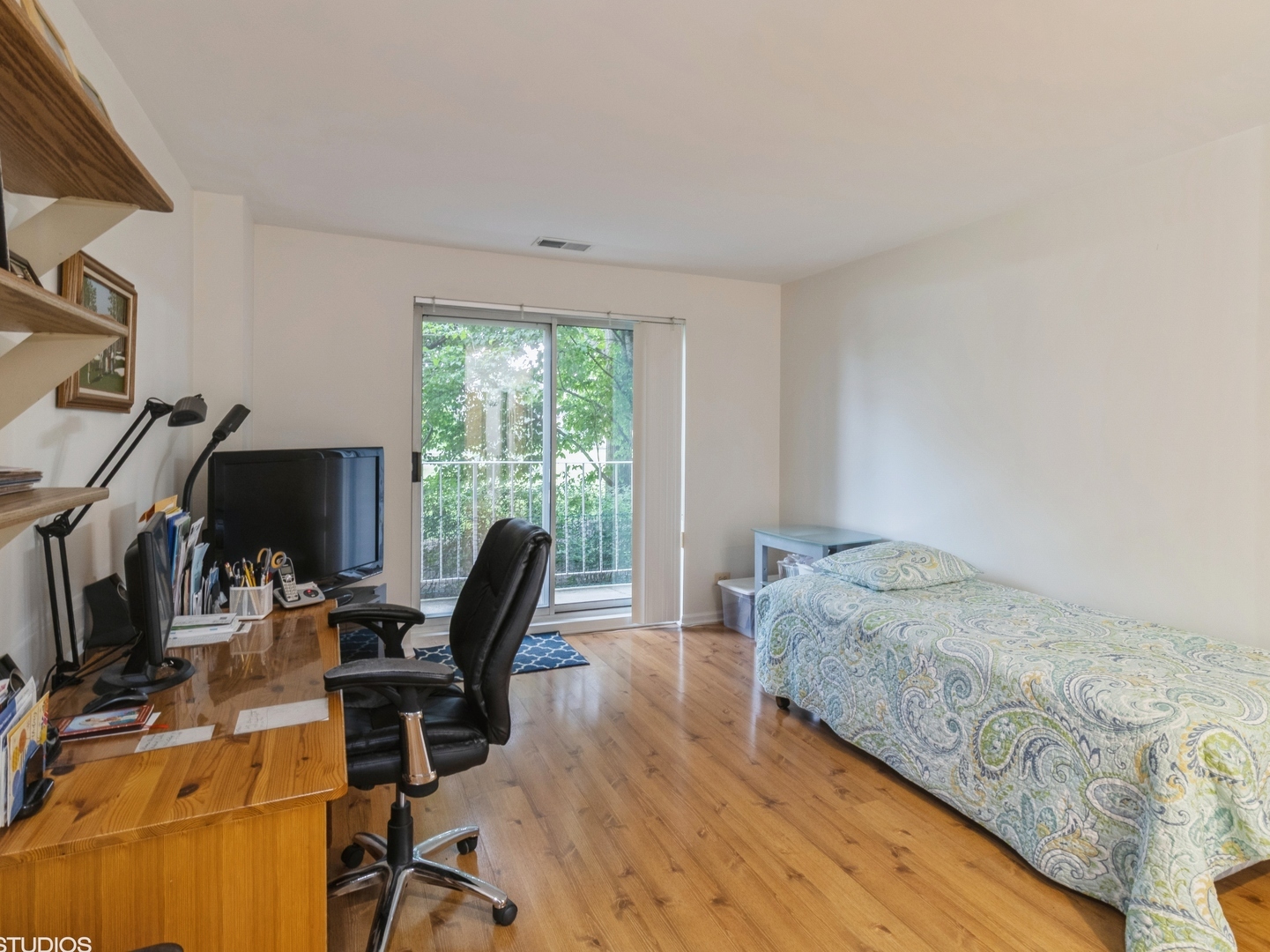 805 Leicester Road #116, Elk Grove Village, IL 60007