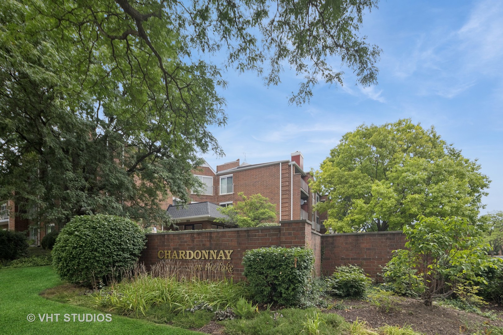 805 Leicester Road #116, Elk Grove Village, IL 60007