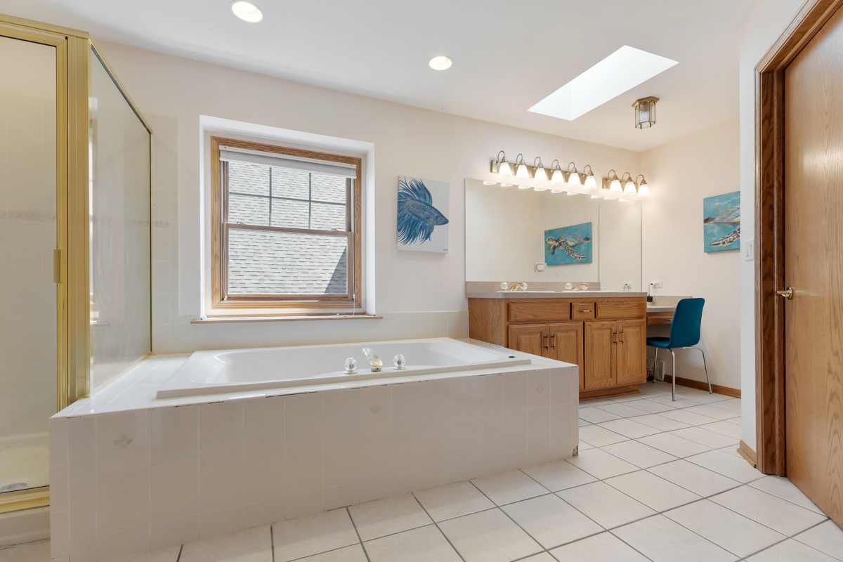 10238 Frankfort Main, Frankfort, IL 60423