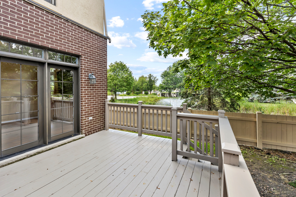 10238 Frankfort Main, Frankfort, IL 60423