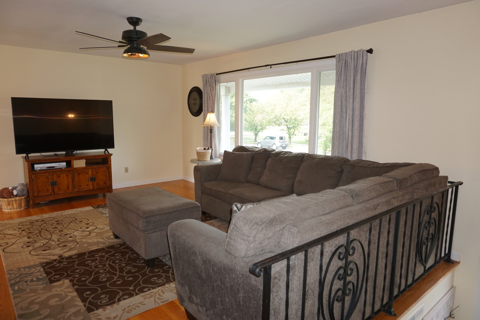 9534 Cypress Avenue, Munster, IN 46321