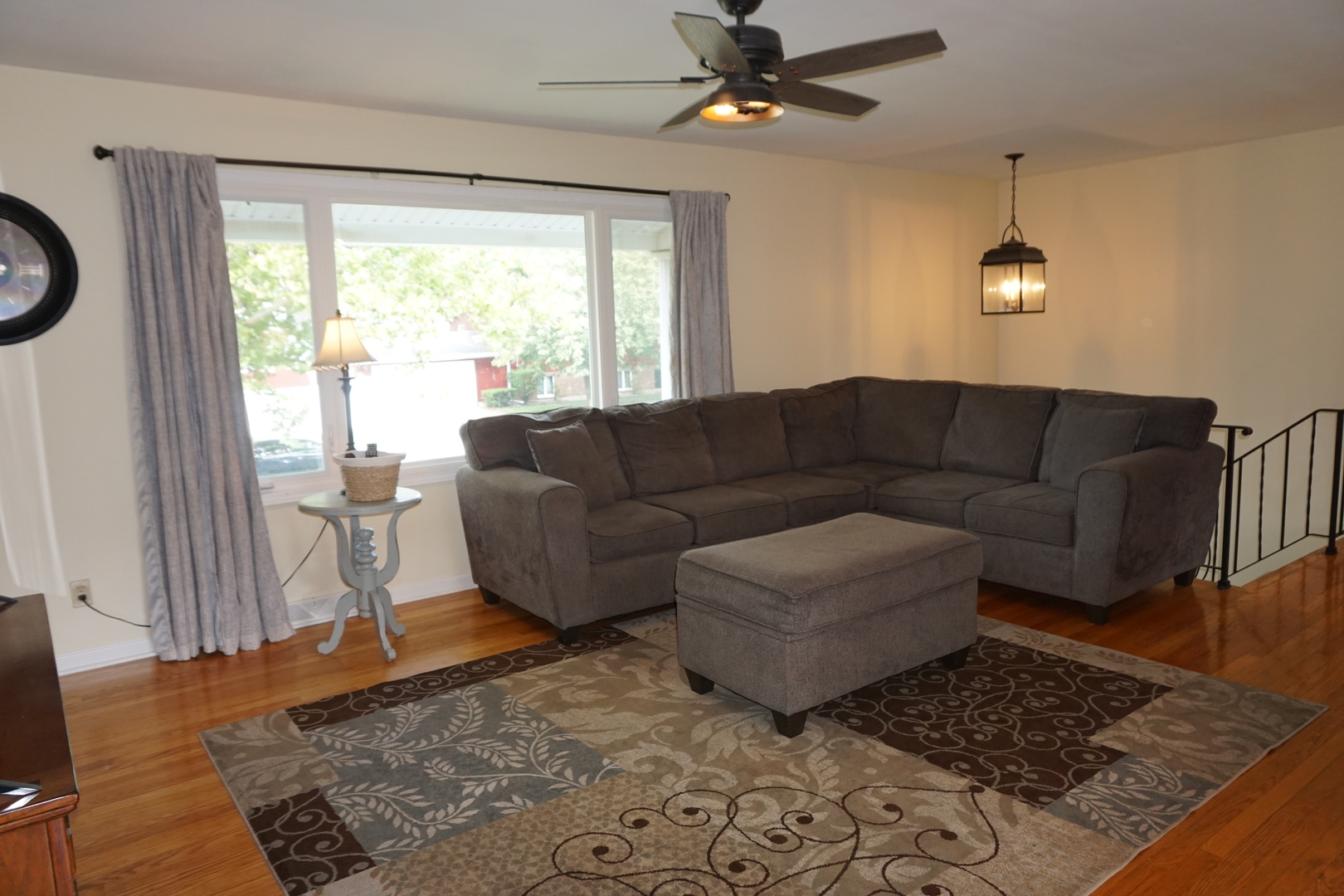 9534 Cypress Avenue, Munster, IN 46321