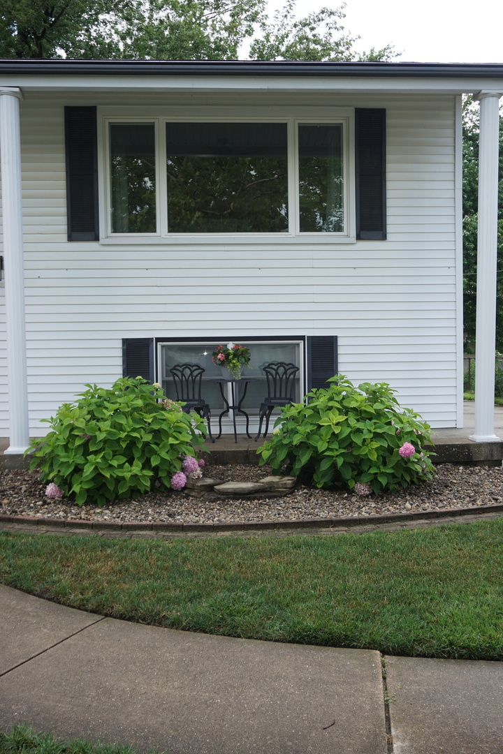 9534 Cypress Avenue, Munster, IN 46321