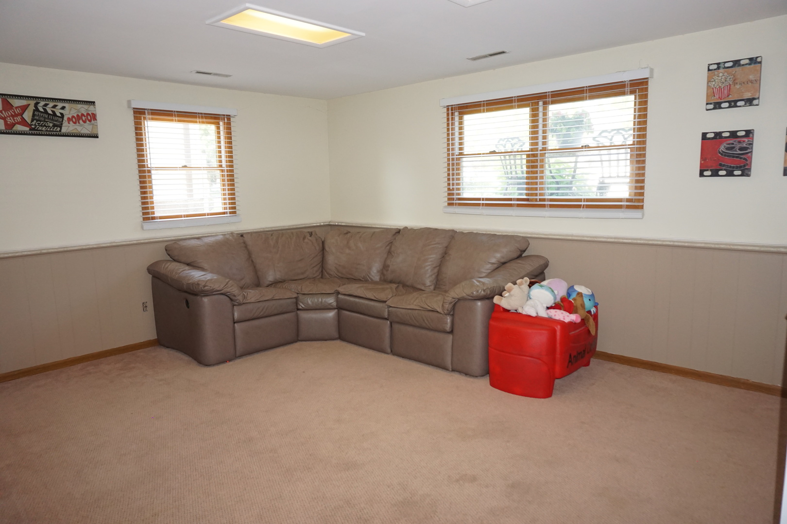 9534 Cypress Avenue, Munster, IN 46321