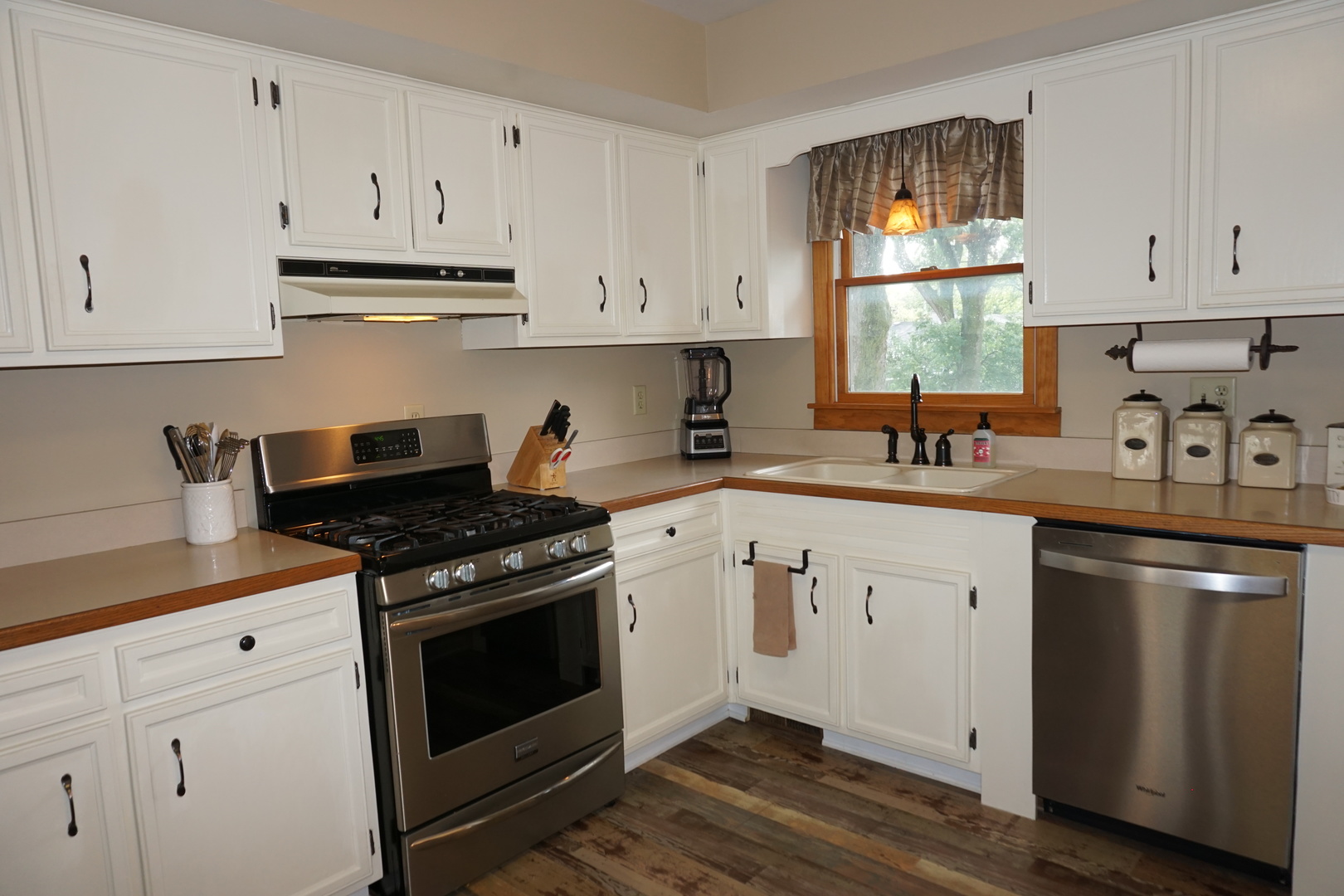 9534 Cypress Avenue, Munster, IN 46321