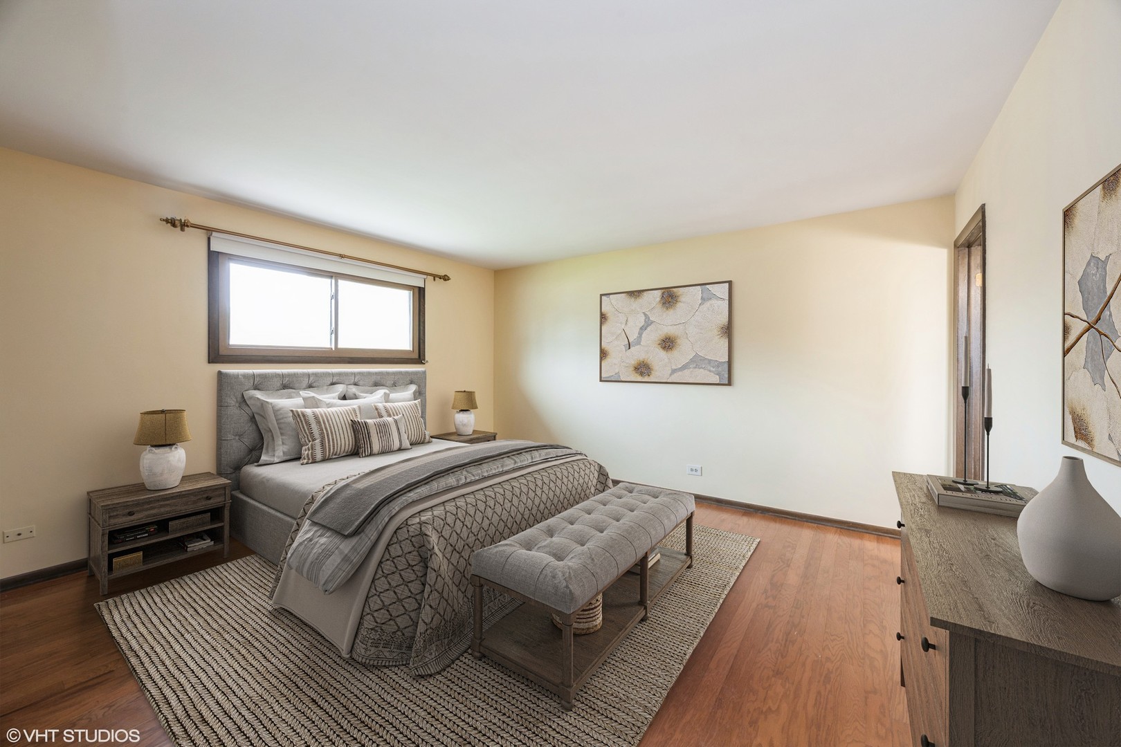 17W085 Elm Court, Willowbrook, IL 60527