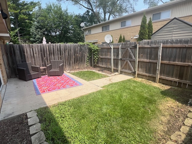 922 N Milwaukee Avenue #C, Libertyville, IL 60048
