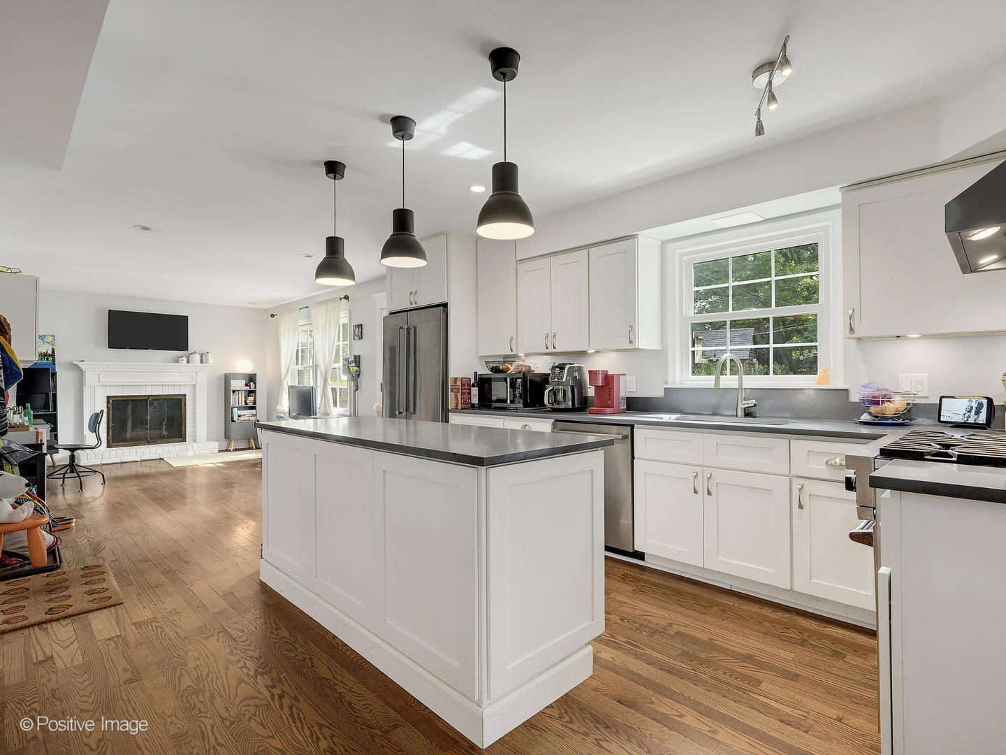 1216 Suffolk Street, Naperville, IL 60563