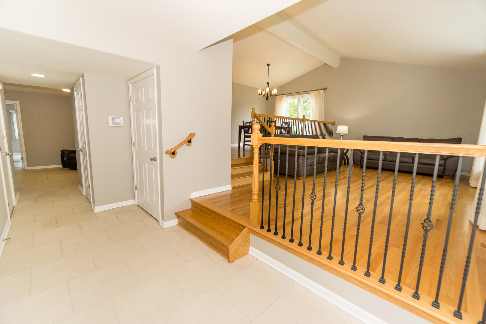 1107 W White Oak Street, Arlington Heights, IL 60005