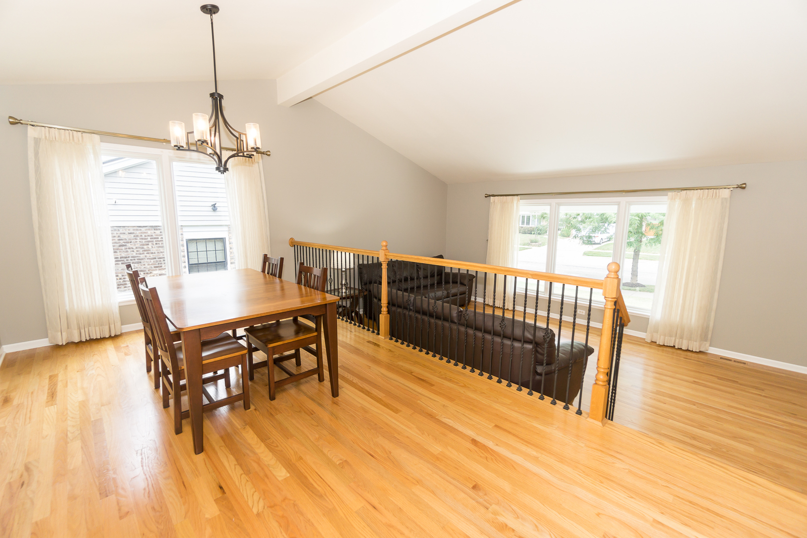1107 W White Oak Street, Arlington Heights, IL 60005