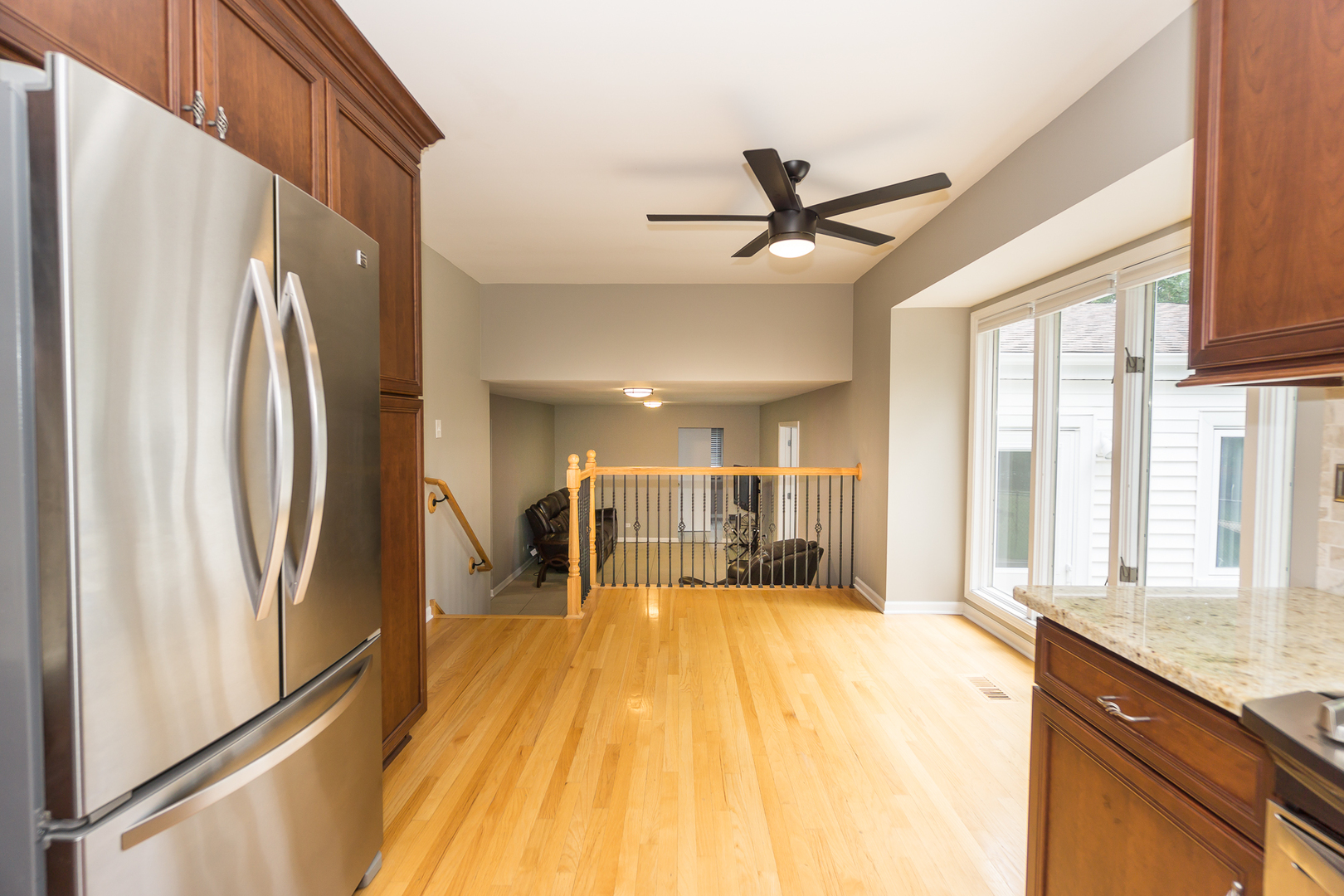 1107 W White Oak Street, Arlington Heights, IL 60005