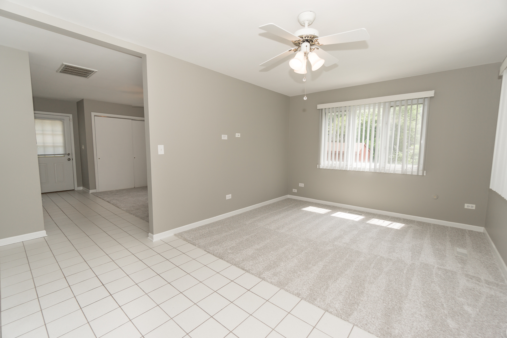 1107 W White Oak Street, Arlington Heights, IL 60005