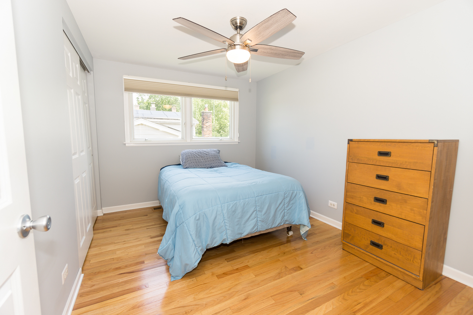 1107 W White Oak Street, Arlington Heights, IL 60005