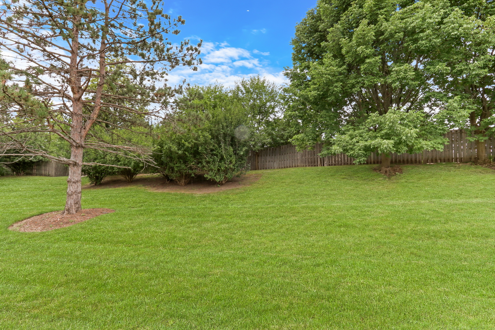 6764 Roanoake Court, Gurnee, IL 60031