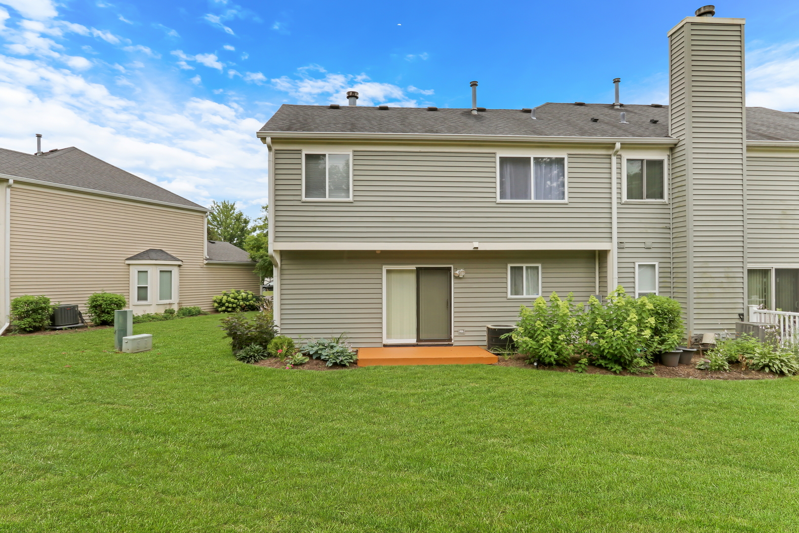 6764 Roanoake Court, Gurnee, IL 60031