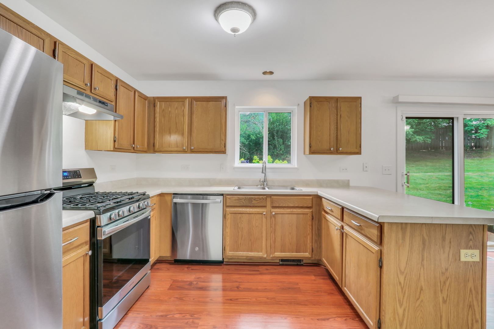 6764 Roanoake Court, Gurnee, IL 60031