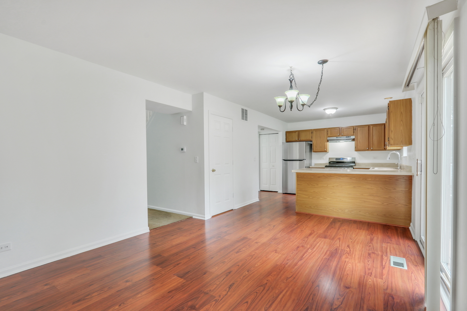 6764 Roanoake Court, Gurnee, IL 60031