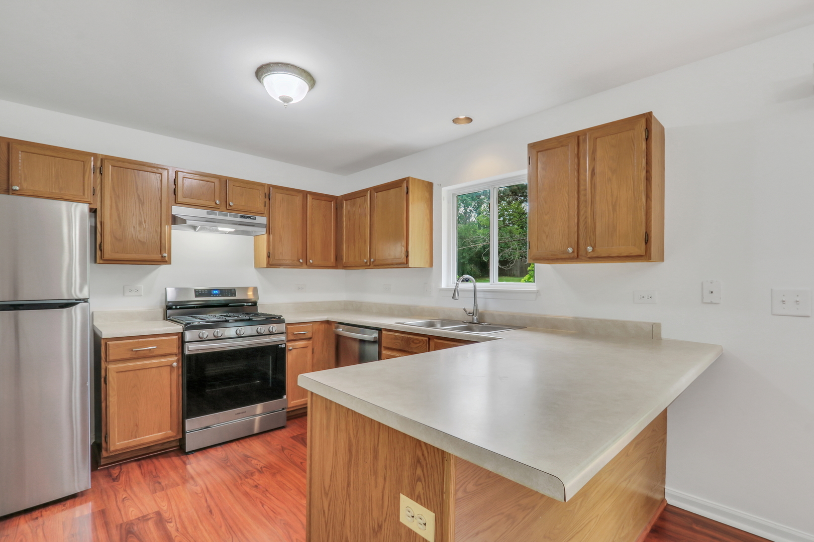 6764 Roanoake Court, Gurnee, IL 60031