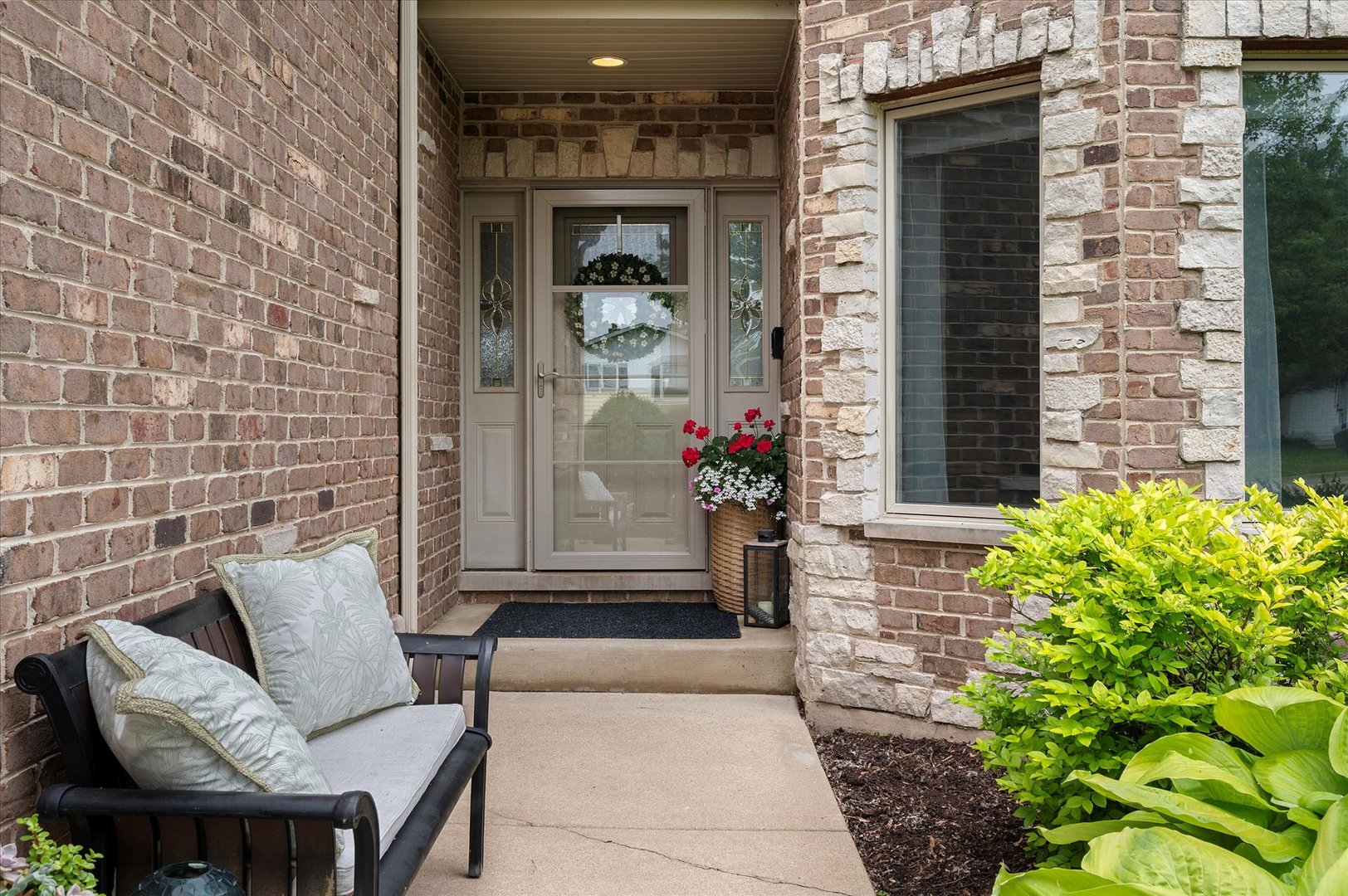601 W Crockett Avenue, Elmhurst, IL 60126