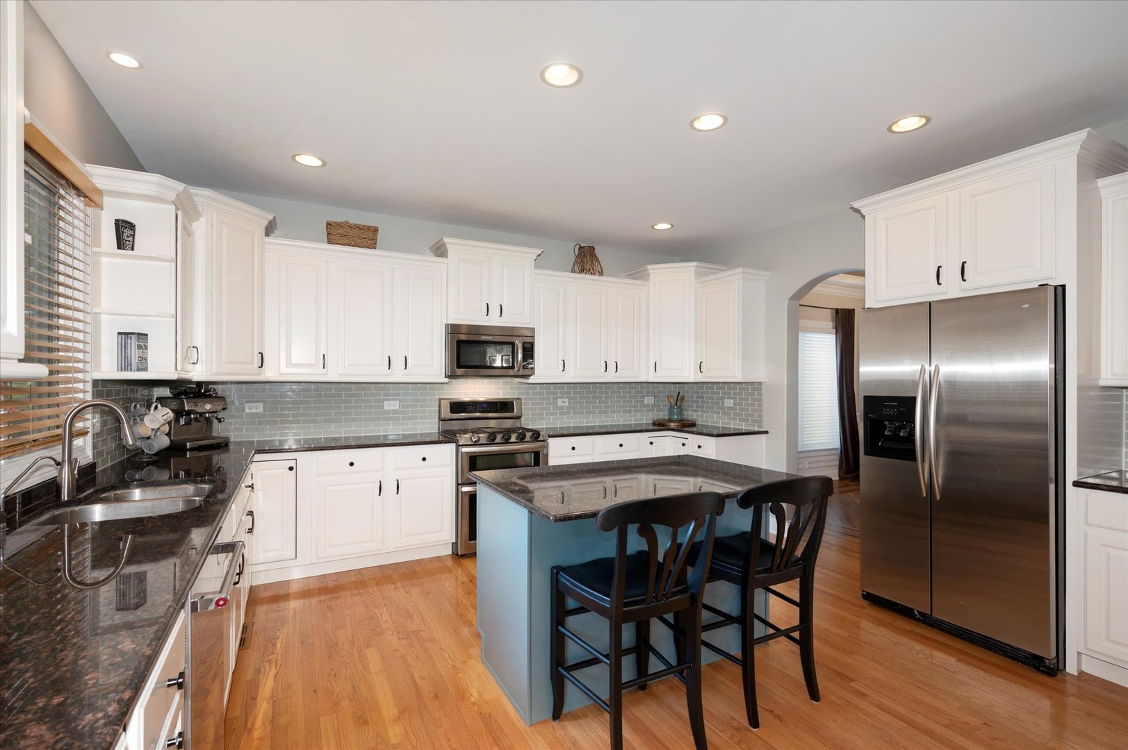 601 W Crockett Avenue, Elmhurst, IL 60126