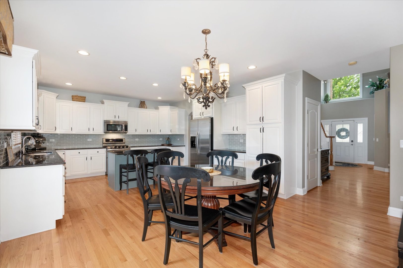 601 W Crockett Avenue, Elmhurst, IL 60126