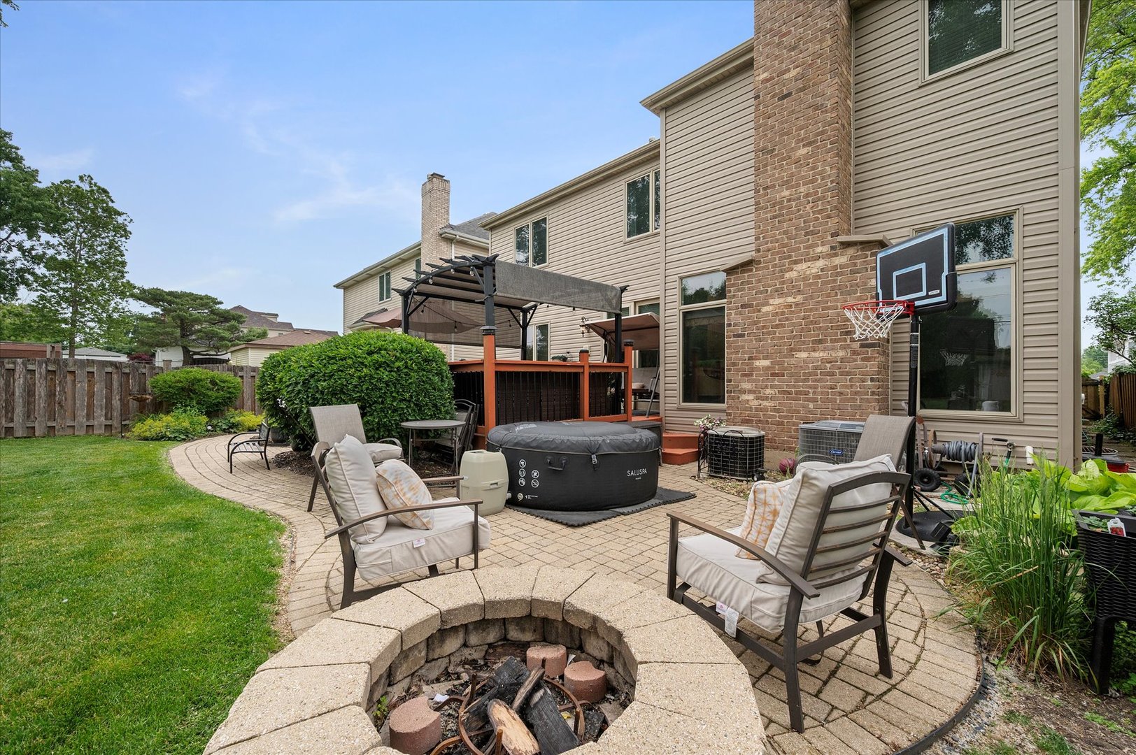 601 W Crockett Avenue, Elmhurst, IL 60126