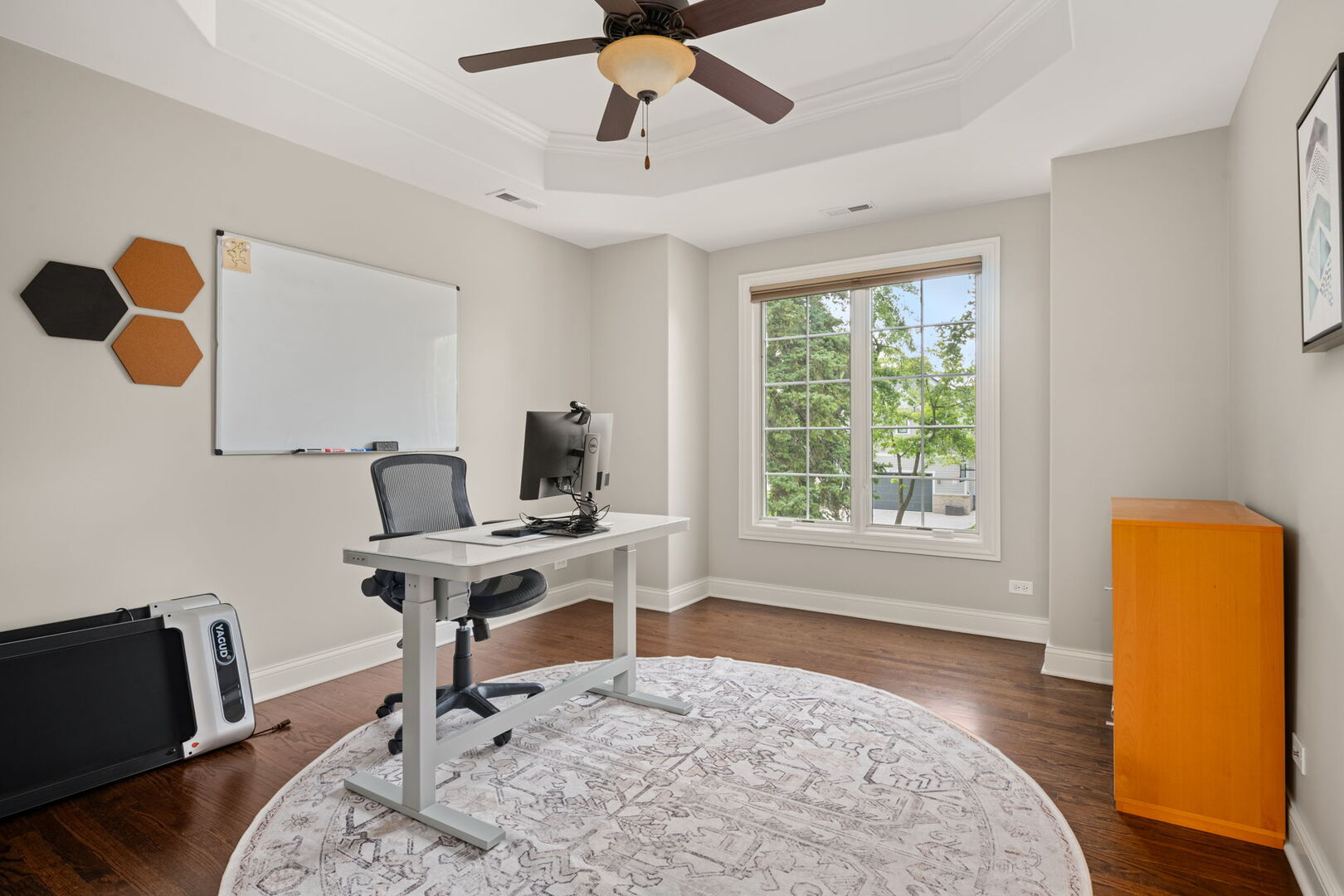 676 S Swain Avenue, Elmhurst, IL 60126