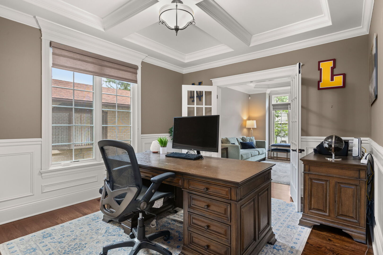 676 S Swain Avenue, Elmhurst, IL 60126