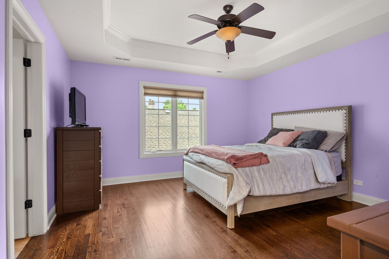 676 S Swain Avenue, Elmhurst, IL 60126