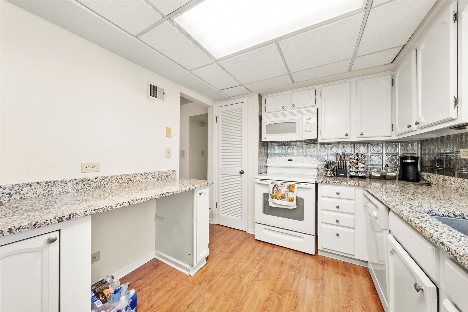 9818 S Karlov Avenue #D, Oak Lawn, IL 60453