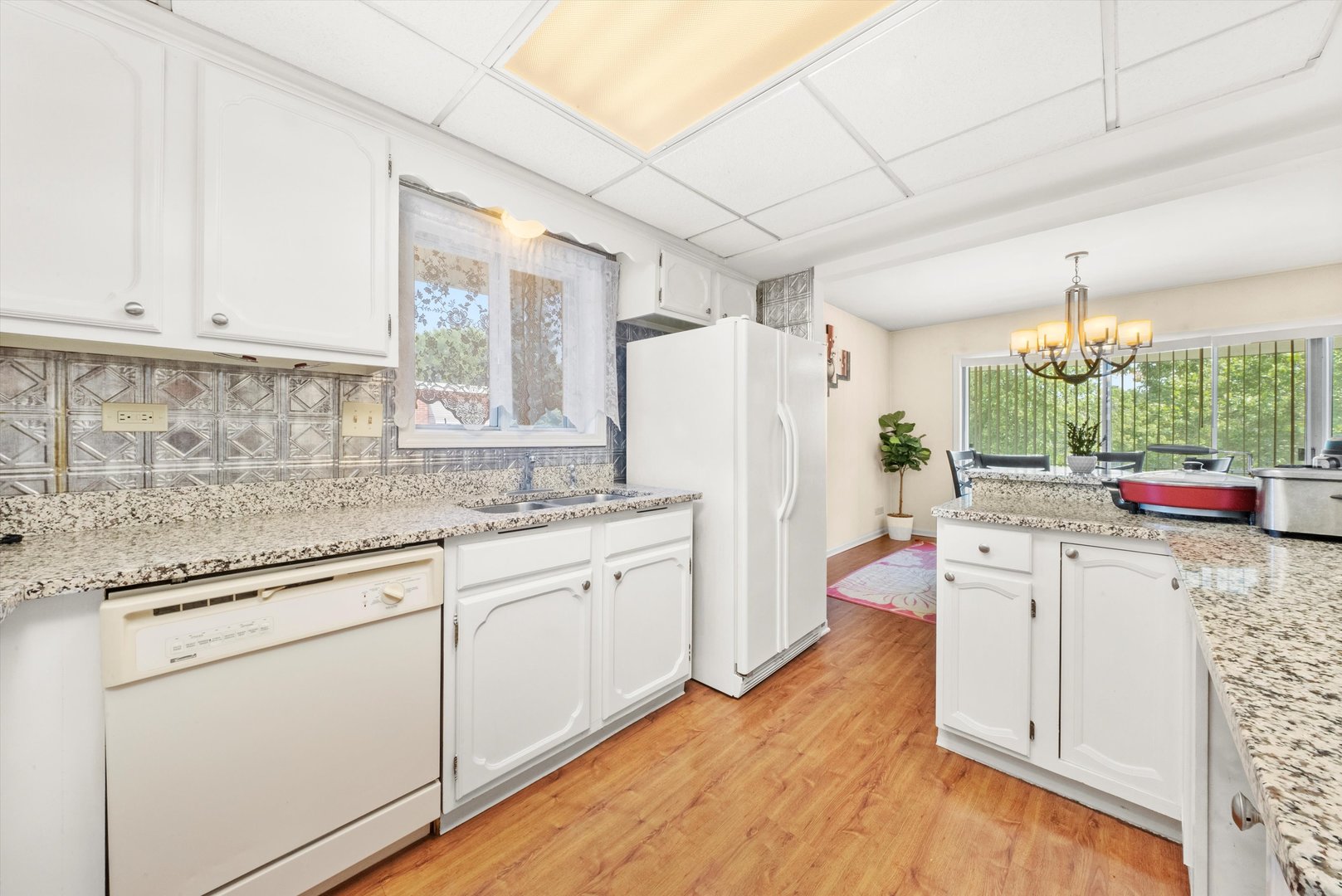 9818 S Karlov Avenue #D, Oak Lawn, IL 60453